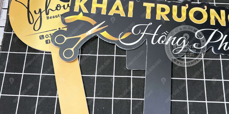 hướng dẫn thiết kế hashtag cầm tay